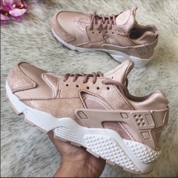 ‼️sold‼️Rare Nike Huarache Run Rose Gold 9W - Picture 2 of 8